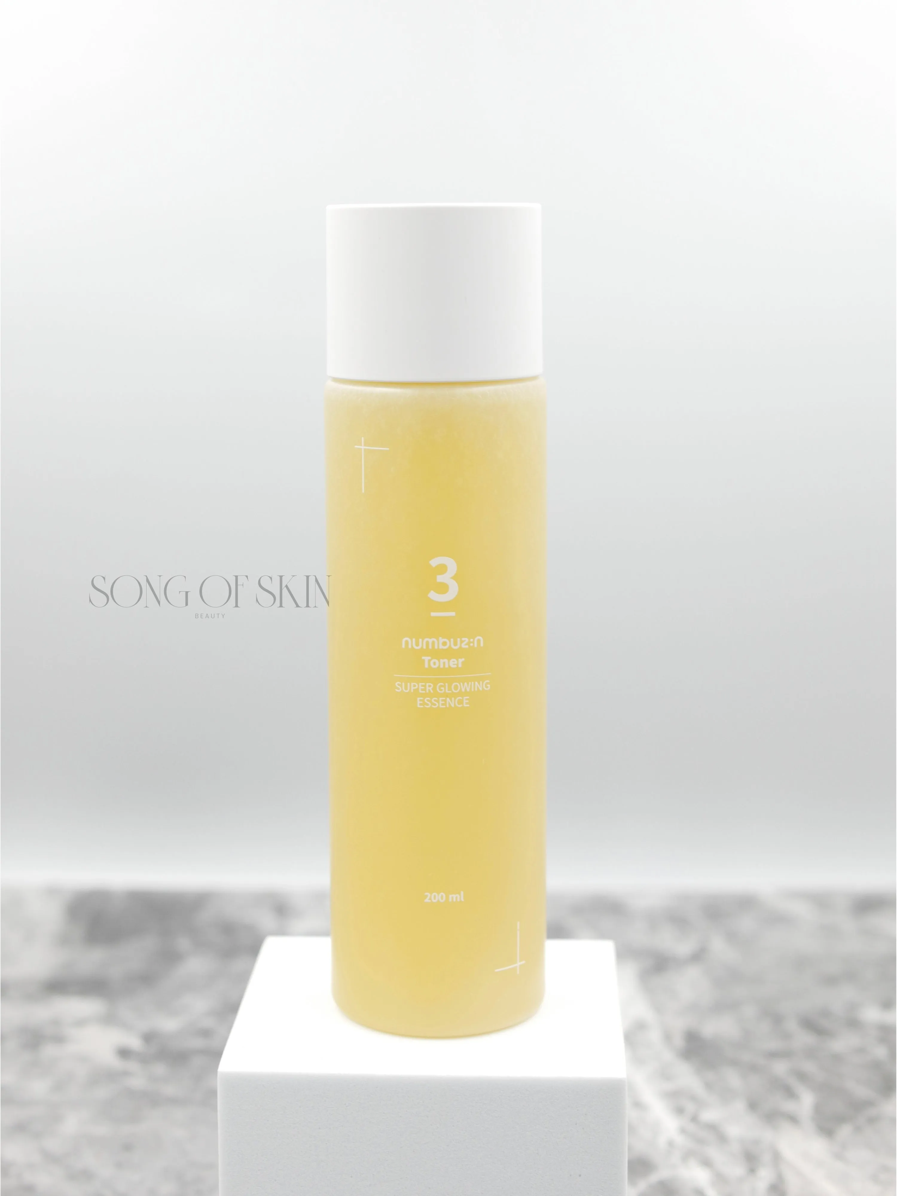 Numbuzin NO.3 SUPER GLOWING ESSENCE TONER